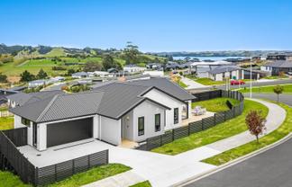 35 Brigitte View, Snells Beach