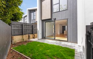 7/82 East Coast Road, Milford