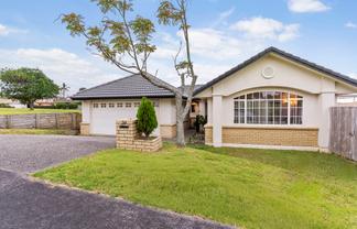 24 Corta Bella Place, Golflands