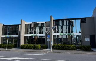 VERSATILE PARNELL OFFICE