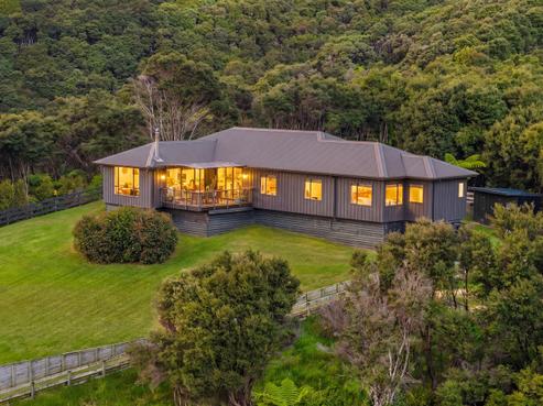 281 J Tolhopf Road, Puhoi