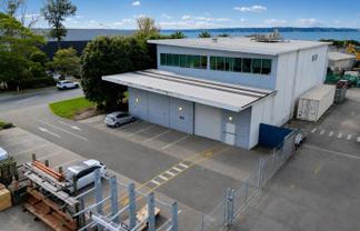 Functional 480sqm warehouse