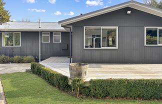 8 Christie Crescent, Havelock North