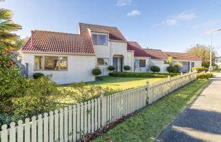6 Aiken Road, Saint Johns Hill