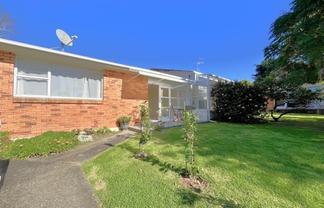 4/11 Kings Rd, Panmure