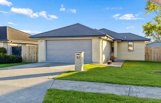 11 Captain Mitchell Drive, Papakura
