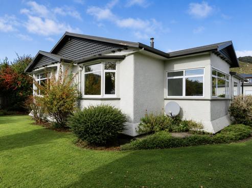 15 Sinnamon Street, Reefton