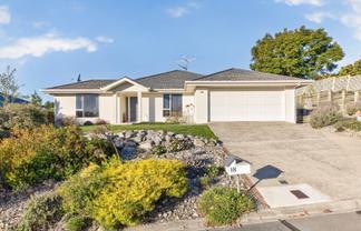 18 Lionel Place, Mapua