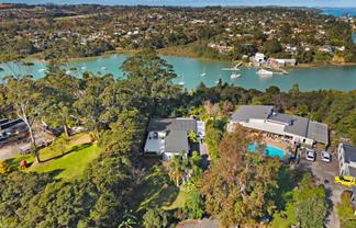 42 Ngarahana Avenue, Paremoremo
