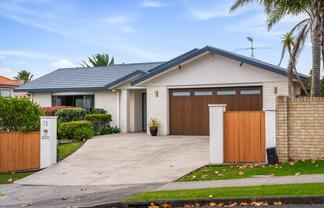 72 Marina View Drive, West Harbour