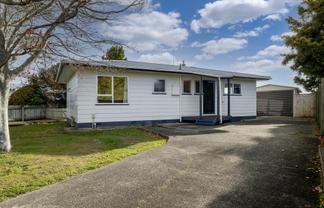 97 Benmore Avenue, Cloverlea