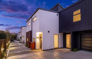 4/8 Antrim Street, Sydenham