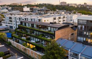 202/15B Augustus Terrace, Parnell