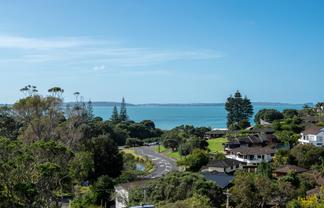 3/1013 Beach Road, Torbay