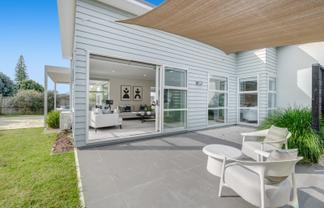 26 Kukuwai Avenue, Red Beach