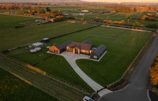 1203 Camerons Line, AORANGI