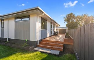 3/3 Mules Street, Stoke