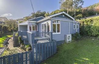 7 Dickson Street, Macandrew Bay