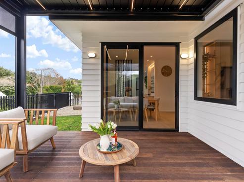 1/1 Montana Avenue, Murrays Bay