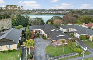 11 Riverside Drive, Waiuku