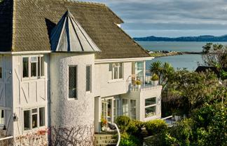 12 Cheviot Road, Lowry Bay, Eastbourne