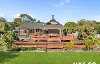 10 Thorps Quarry Road, Clevedon