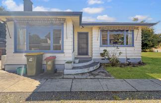8 Windsor Street , Allenton
