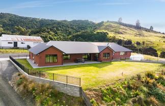 60 Tirohanga Road, North Taieri