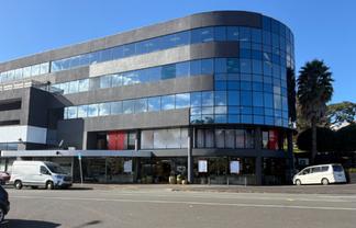 High-Profile Parnell Showroom Opportunity