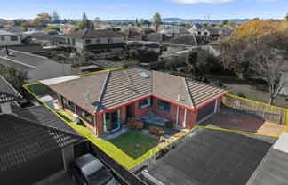 2/10 Hamilton Road, Papatoetoe