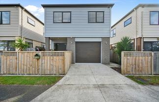 2B Oxford Road, Manurewa
