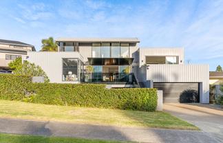 7 Whitcombe Road, Bucklands Beach