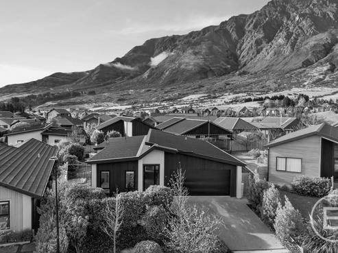 10 Shepherd Road, Jacks Point