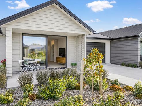 148/30 Bob Robertson Drive, Ravenswood