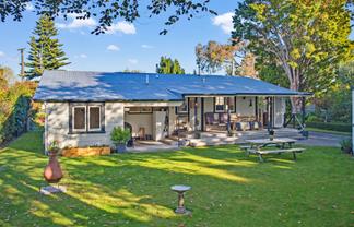 43 Norfolk Cres, Feilding