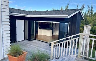 6A Jellicoe Road, Murrays Bay
