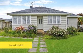 55 Greenslade Crescent, Northcross