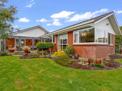 724 Queens Drive, Waikiwi
