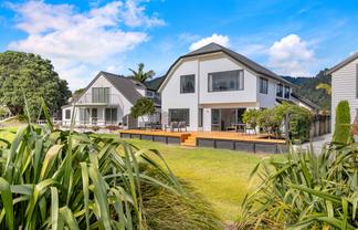 10 Ajax Head, Pauanui