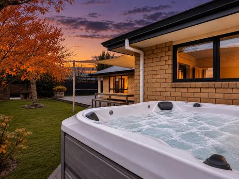 18 Iroquois Place, Hornby