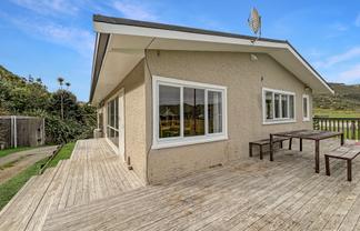 168 Newcastle Street, Mahia