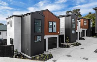 18D Mallard Place, Unsworth Heights