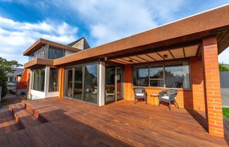 23b Maltby Avenue, West End