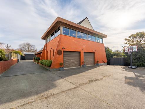 23B Maltby Avenue, West End