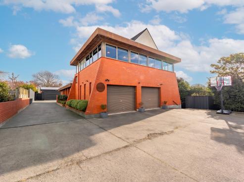 23B Maltby Avenue, West End