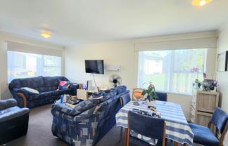 1/22C West Coast Road, Glen Eden