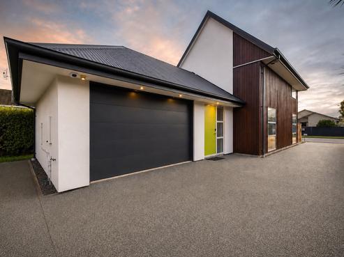 132 Edgeware Road, Saint Albans
