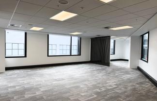 Light Filled Office Space | 421 m2