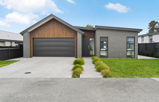 21 Te Au Rere Crescent, Cambridge