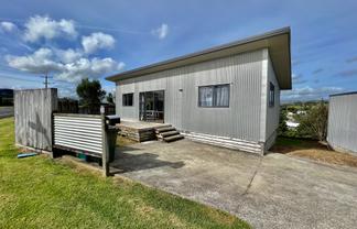 30 Manukau Road, Raglan